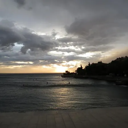 In Starigrad-paklenica With Sea View, Balcony, Air Conditioning, W-lan 3826-1 스타리그라드 파클레니차